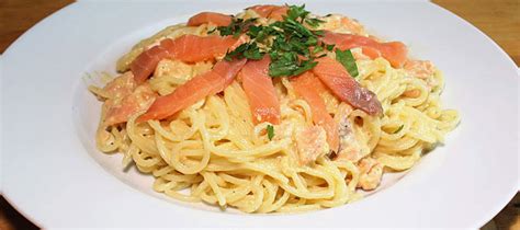 Rezept Spaghetti Carbonara Di Salmone Carbonara Mit Ger Uchertem