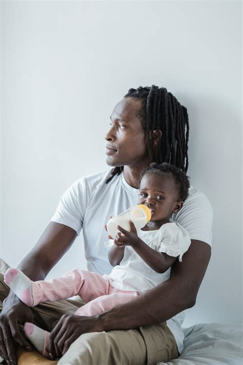 Breast Milk vs Goat Milk - Organic Baby Formula