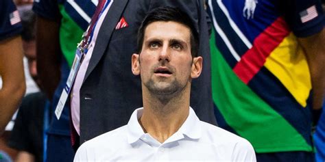 Djokovic Nella Bufera Il Serbo A Tavola Con Un Militare Del Massacro