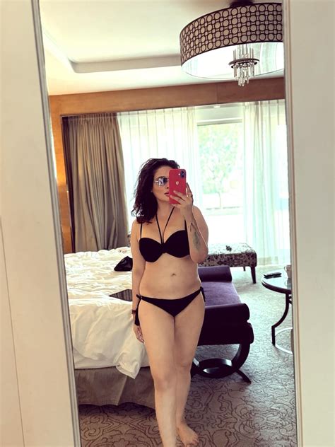 Sexy Actress Kiran Rathod Nude Videos