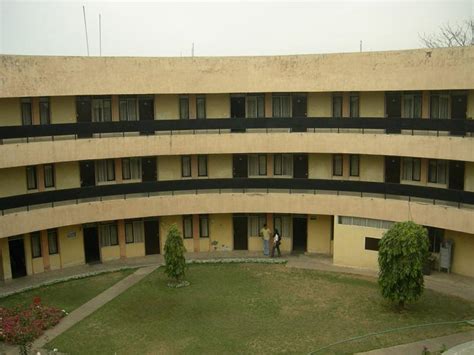 IIT Delhi Images of Campus, Hostels and Facilities