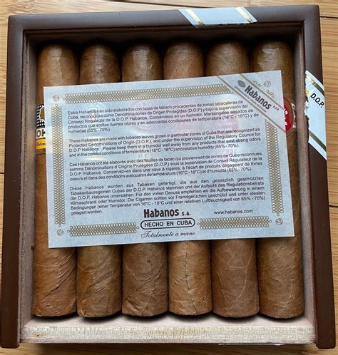 Habanos Robusto Selección Robustos 2019 Selection Box of 5 cigars