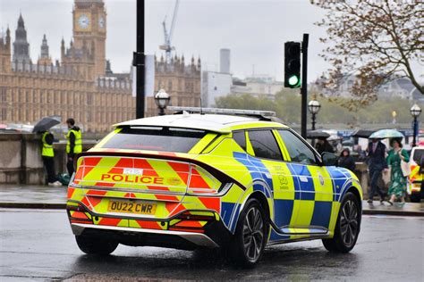 Ou Cwr British Transport Police Kia Ev Response Car Roo Flickr