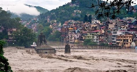 Himachal Pradesh 7 Killed In Cloudburst In Solan Schools Colleges