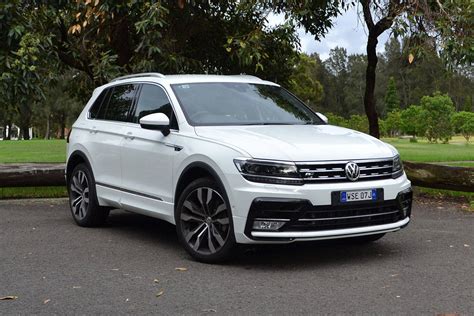 Volkswagen Tiguan 162TSI R-Line 2017 review | road test | CarsGuide