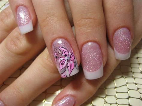 35 super Ideen für Nageldesign mit Blumen