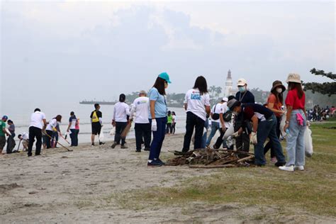 Subic stakeholders, employees join Biay Dagat 2022 coastal cleanup