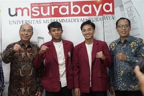 Kasim Botan Dan Muhammad Iqbal Punggawa Persebaya Resmi Jadi Mahasiswa