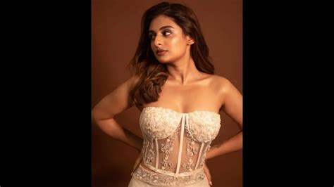 Photos Esther Anil Bikini Pics From Maldives Go Viral