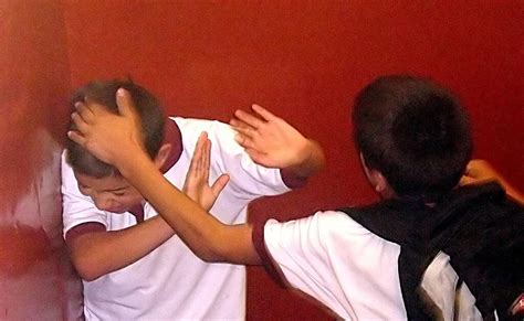 Peleas Entre Estudiantes Violencia En Las Escuelas