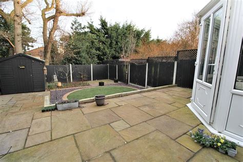 Pirie Road West Bergholt Co6 3ta 4 Bed Detached House £425 000