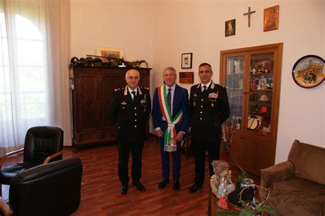 Agrigento Il Generale Castello Incontra I Carabinieri E Il Sindaco Per