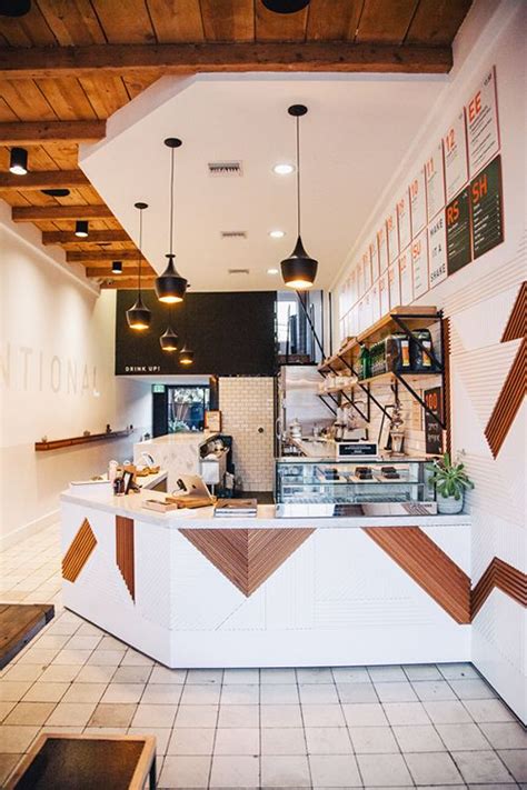 A California Juice Bar With A Scandinavian Feel Designsponge Design De Cuisine Rustique