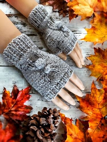 Knit A Pair Of Spider Fingerless Gloves Now With Videos