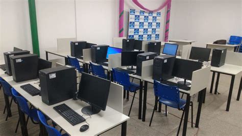 Clubinho de Robótica de Codó recebe computadores e entrega kits Blog