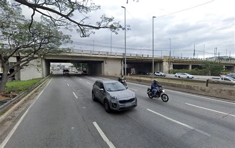 Em obras começa hoje o recapeamento da pista central da Marginal Tietê