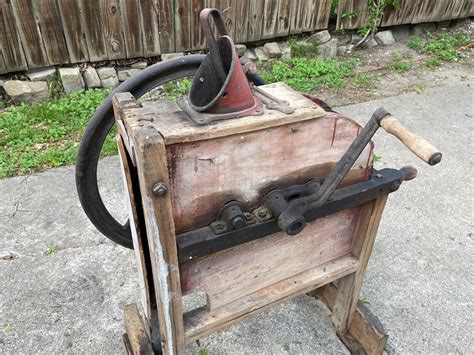 Antique S Field Corn Shredder Walnut Hull Separator Sheller By