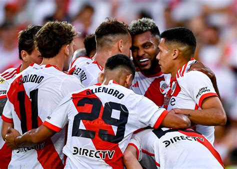 Triplete De Miguel Borja En Goleada Del River Plate X A V Lez En La