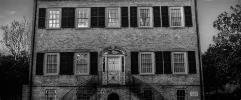 The Haunted Davenport House | Ghosts of the Davenport House