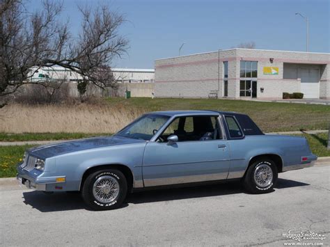 1985 Oldsmobile Cutlass Supreme Midwest Car Exchange