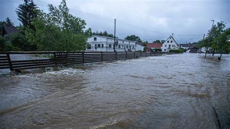 Woher enormen Regenmengen kommen Großwetterlage über Europa