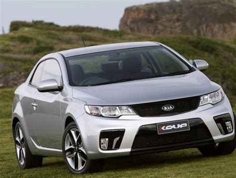 KIA Cerato Koup Photos and Specs. Photo: Cerato Koup KIA ...