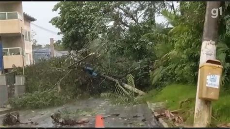 Chuva Forte Causa Alagamentos E Quedas De árvores Em Itatiaia Sul Do