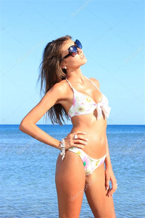 Sexy Bikini Modell Stockfotografie Lizenzfreie Fotos Netfalls