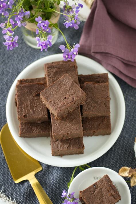 Vegane und glutenfreie Süßkartoffel Brownies mit Datteln gesunder