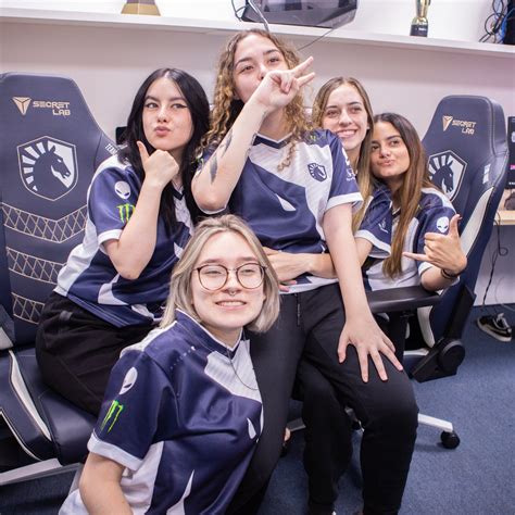 Team Liquid Br On Twitter Pausa Na Fncs Pra Avisar Que Vai