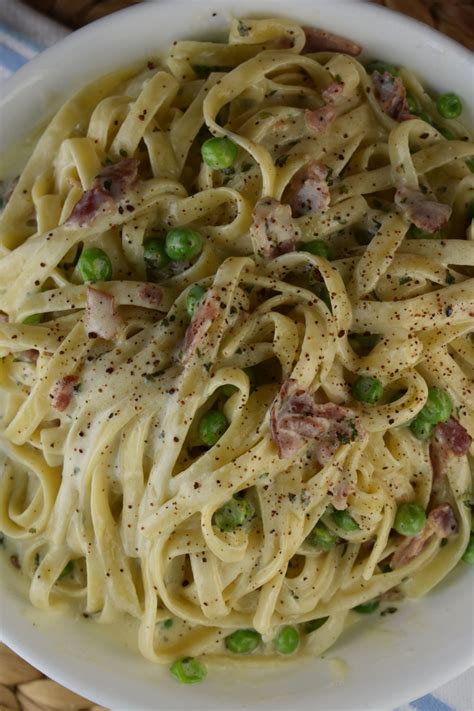 Hay and Straw Pasta - Fettuccine with Bacon and Peas - These Old Cookbooks