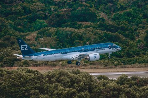 Embraer’s E190-E2 Jet Shows Off Its Shark Livery and Prowess on a Tour ...