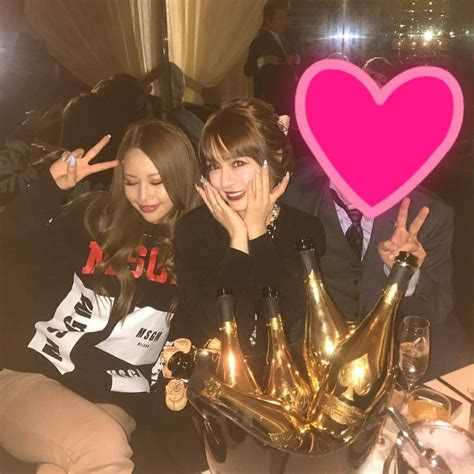 進撃のノアさんのインスタグラム写真 進撃のノアinstagram「大大大好きな鈴木♥️♥️♥️ 優しいおねーちゃん♡ 2人で飲ん