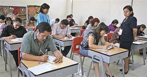 Falta de capacitación de los profesores Educando Educadores