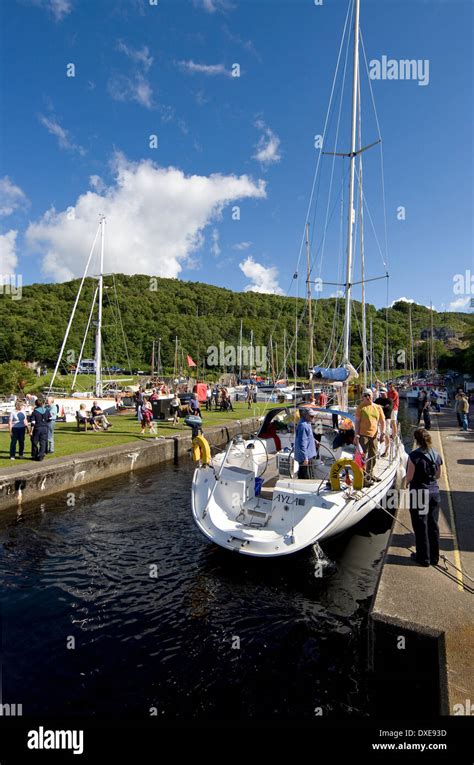 Busy Scene At Crinan Hi Res Stock Photography And Images Alamy