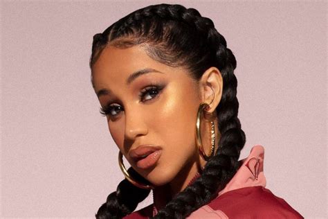 Cardi B Se Torna A Primeira Rapper Feminina 3 Discos De Diamante