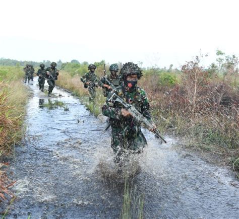 Marinir Tni Al Hancurkan Instalasi Radar Musuh Di Pantai Tanjung