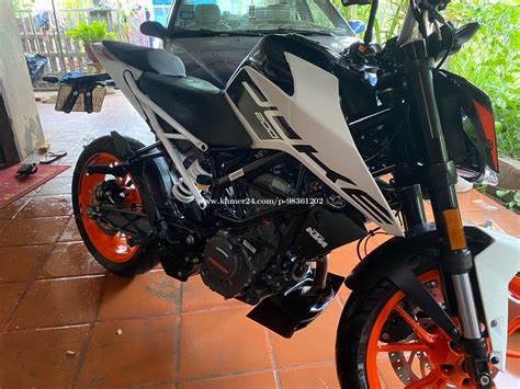 ម៉ូតូលក់ Ktm Duke 200cc ឆ្នាំ 2021 ចុងឆ្នាំ Price 2200 00 In Ta Khmau Cambodia ឆៃ