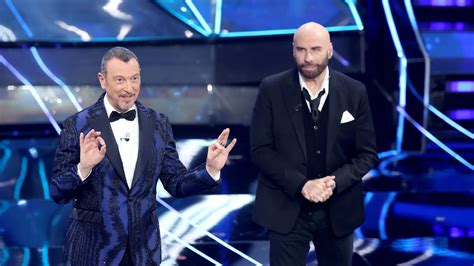 Polemiche a Sanremo su John Travolta Cachet e pubblicità