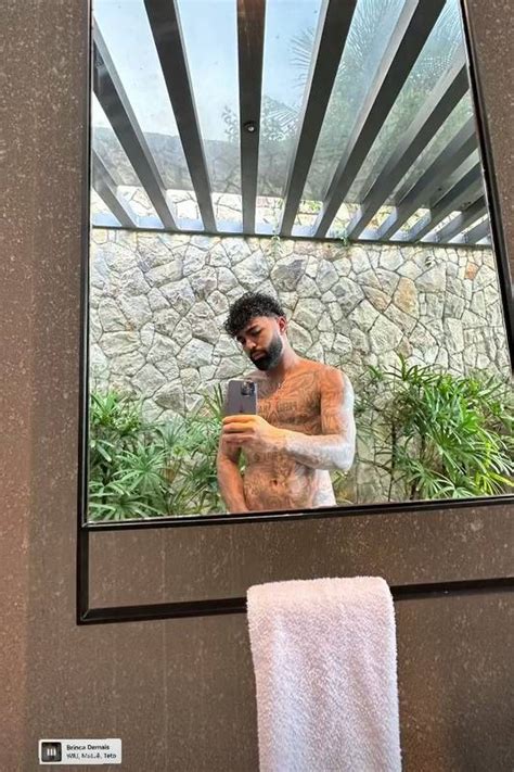 Gabigol Posta Foto Sensual E Aumenta A Temperatura Da Web Socorro