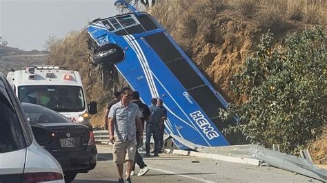 Vuelca Camión Sobre La México Puebla Reportan 4 Muertos La Silla Rota