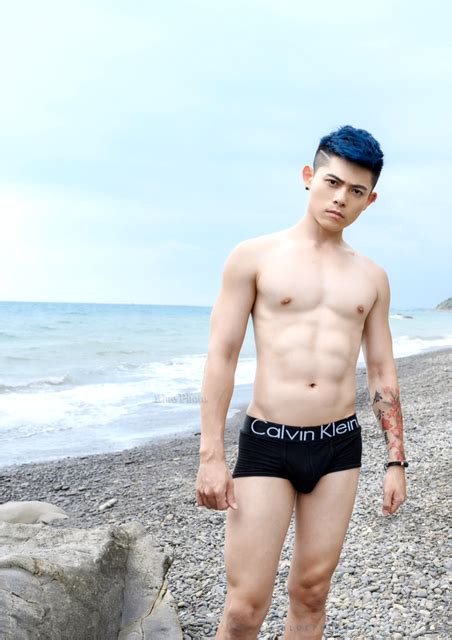 BluePhoto trai đẹp múi bắn tinh xối xả Non sex CallboyVN