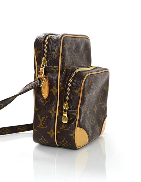 Louis Vuitton Monogram Amazon Pm Crossbody Camera Bag At 1stdibs Louis Vuitton Camera Bag