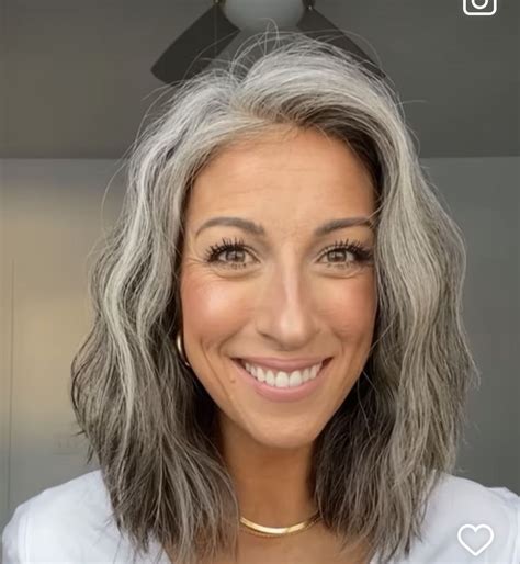 3 Ways To Wear Gray Hair Over 40 Artofit