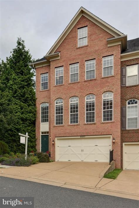 Annandale, VA Real Estate - Annandale Homes for Sale | realtor.com®