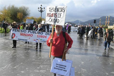 Fotos Los Pensionistas Se Manifiestan En Las Calles De San Sebasti N