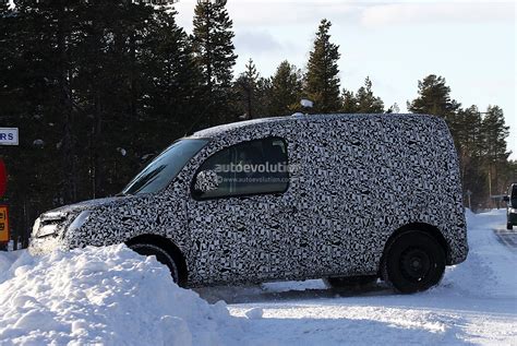 Spyshots: Mercedes-Benz Citan - autoevolution