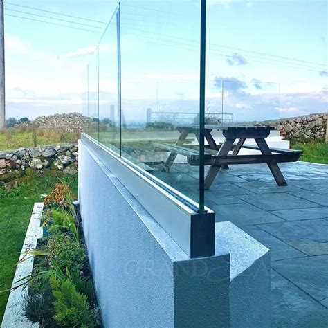 Top Sell Balustrade Aluminum Base Shoe Frameless U Channel Glass