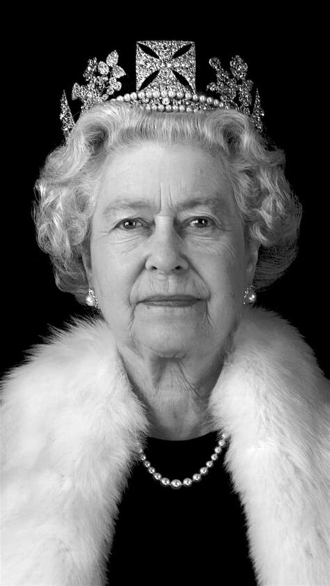 Queen Elizabeth Wallpaper - iXpap