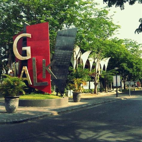 walk food truck  surabaya